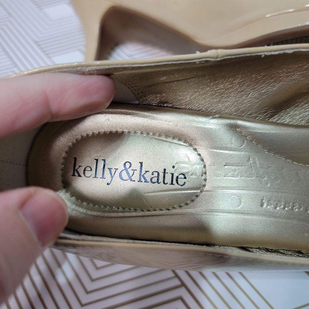 Kelly & Katie Isabel Nude Tan Beige Patent Classic Pump Heels Women’s Size 11M. - Picture 7 of 10